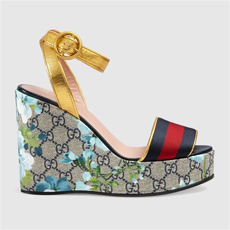 women Gucci platform sandals